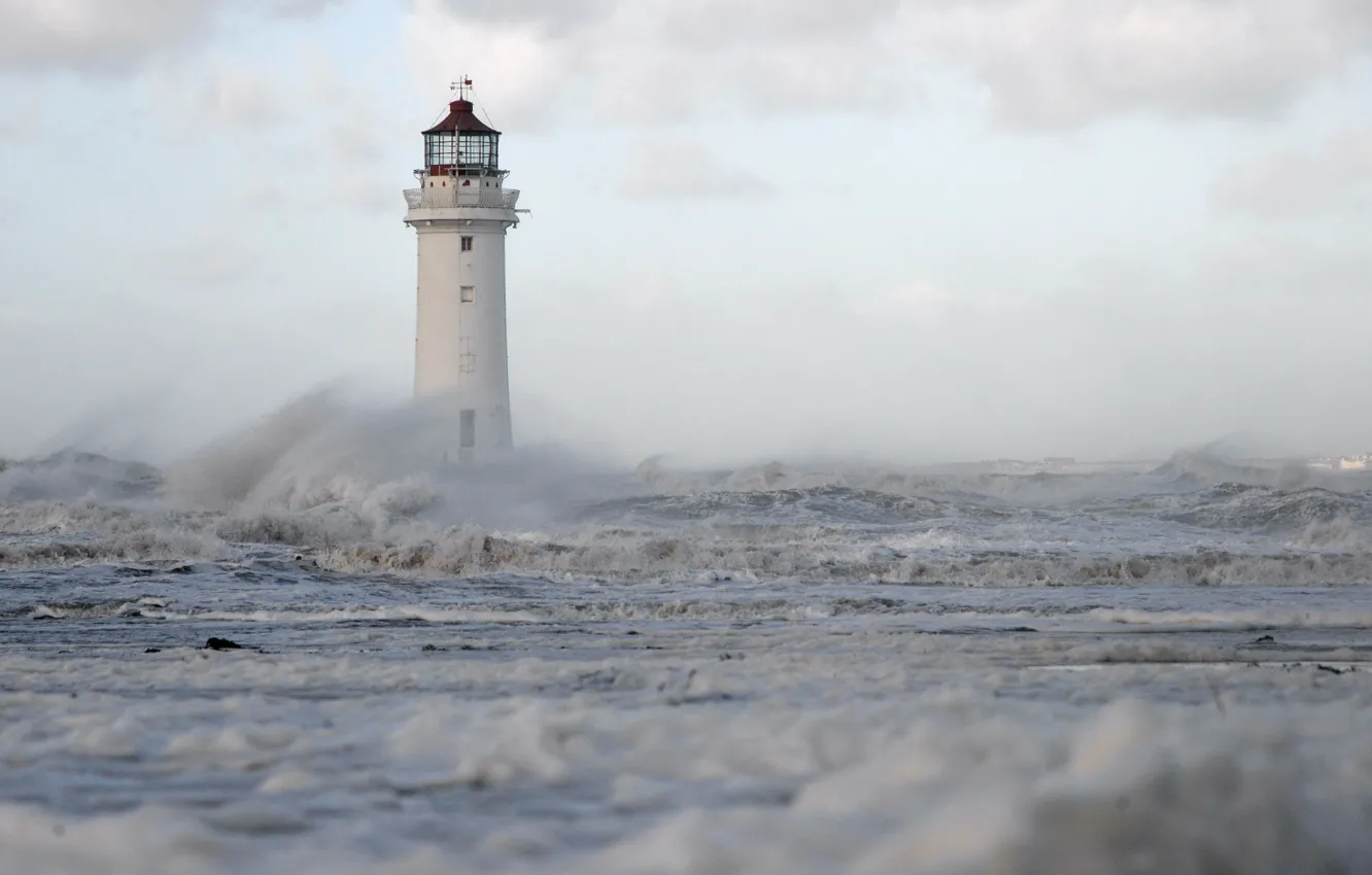 Фото обои море, волны, брызги, шторм, маяк, Англия