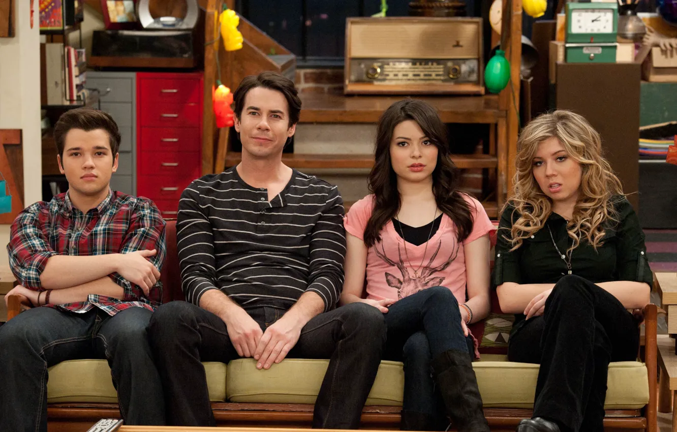 Фото обои сериал, Freddie, Sam, Spencer, Miranda Cosgrove, Carly, Jennette McCurdy, Jerry Trainor