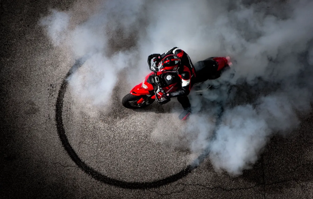 Фото обои Ducati, bike, smoke, motorcycle, man, 1100 evo