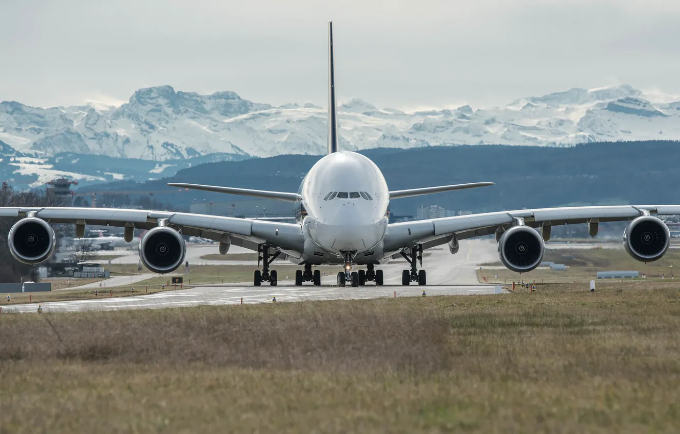 Фото обои самолёт, реактивный, пассажирский, широкофюзеляжный, двухпалубный, Airbus A380, четырехдвигательный