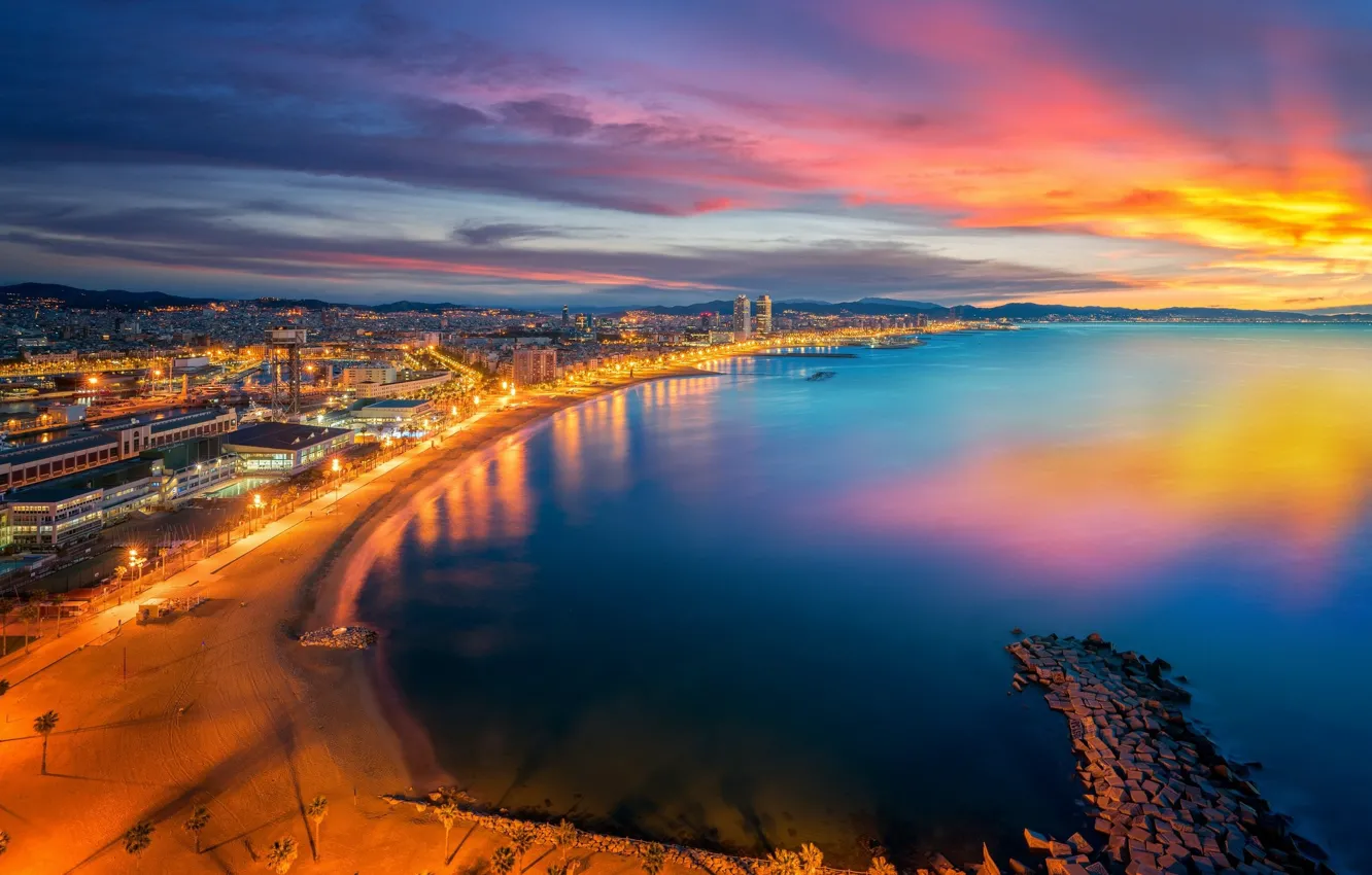 Фото обои небо, закат, город, панорама, Испания, Барселона