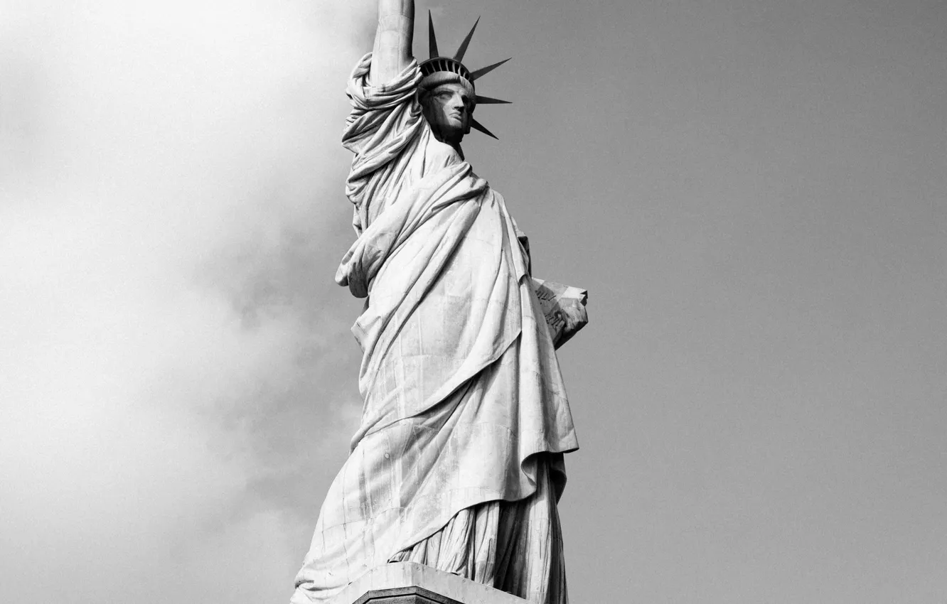 Фото обои Нью-Йорк, США, Статуя Свободы, монохром, черно-белая фотография