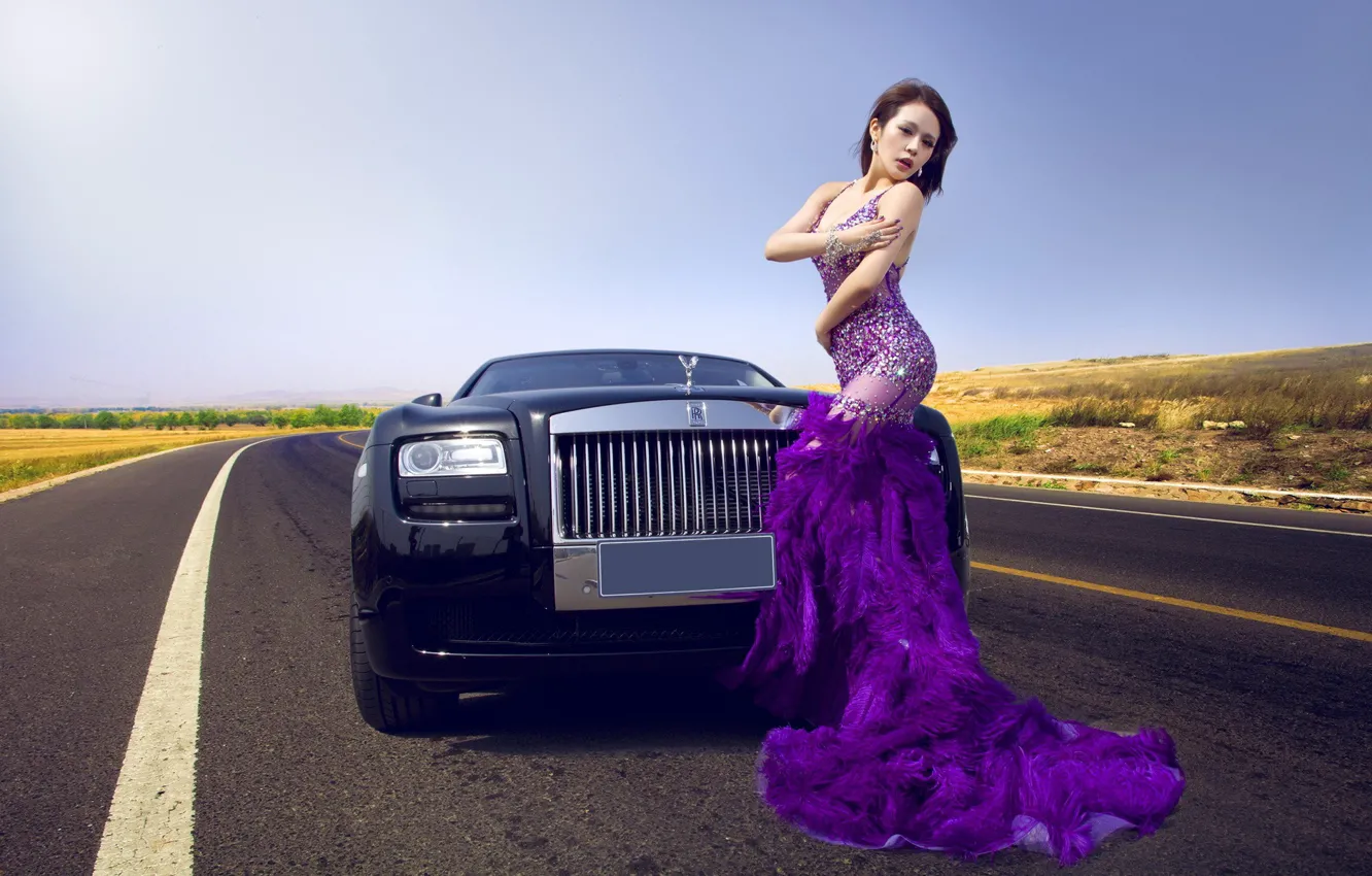 Фото обои авто, взгляд, Девушки, азиатка, красивая девушка, Rolls-royce, позирует над машиной