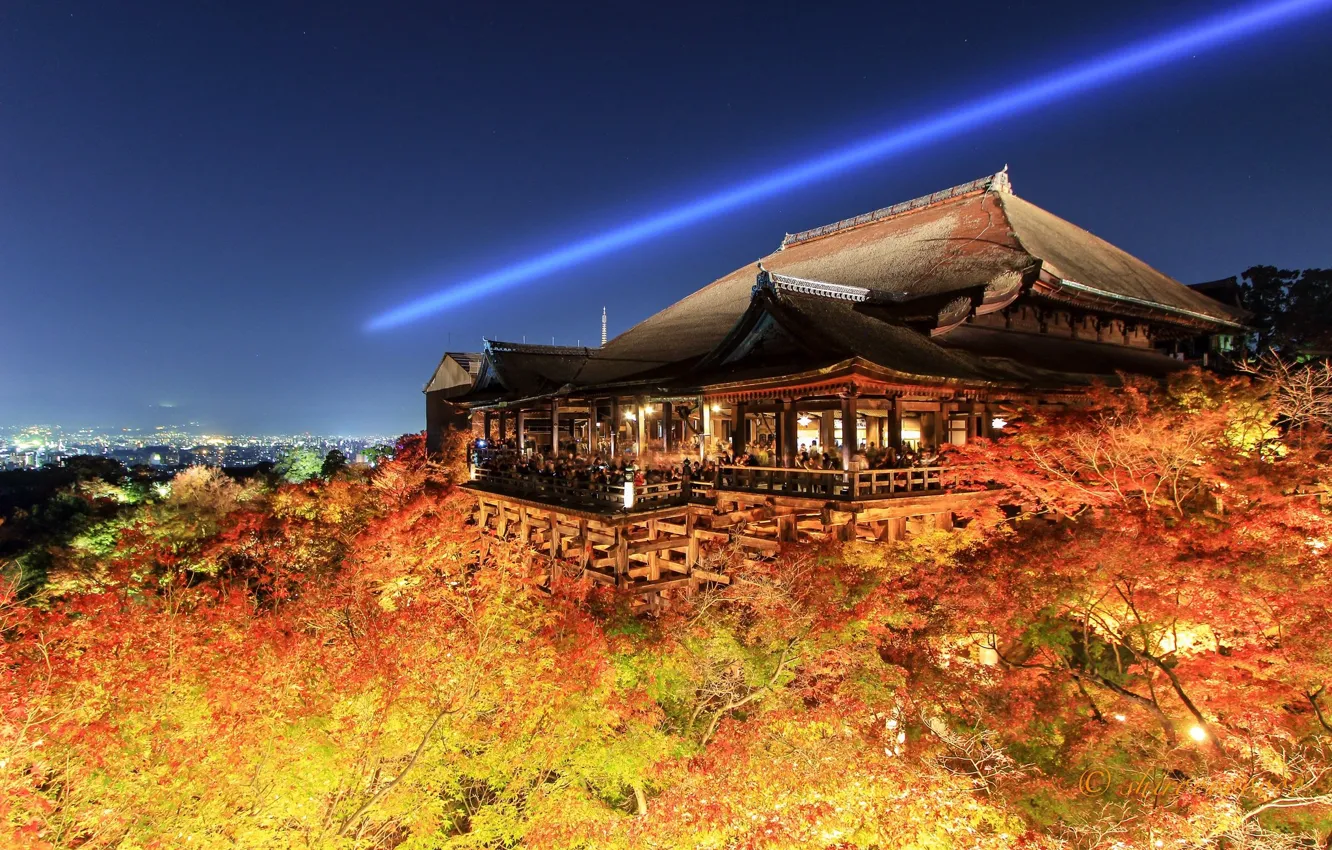 Фото обои осень, небо, дом, люди, Япония, Киото, камета