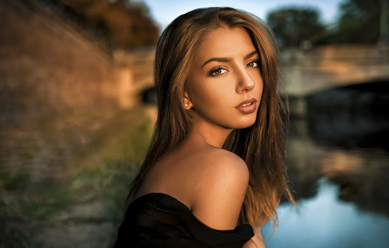 Фото обои Girl, Beautiful, Model, Water, Beauty, Eyes, River, Face