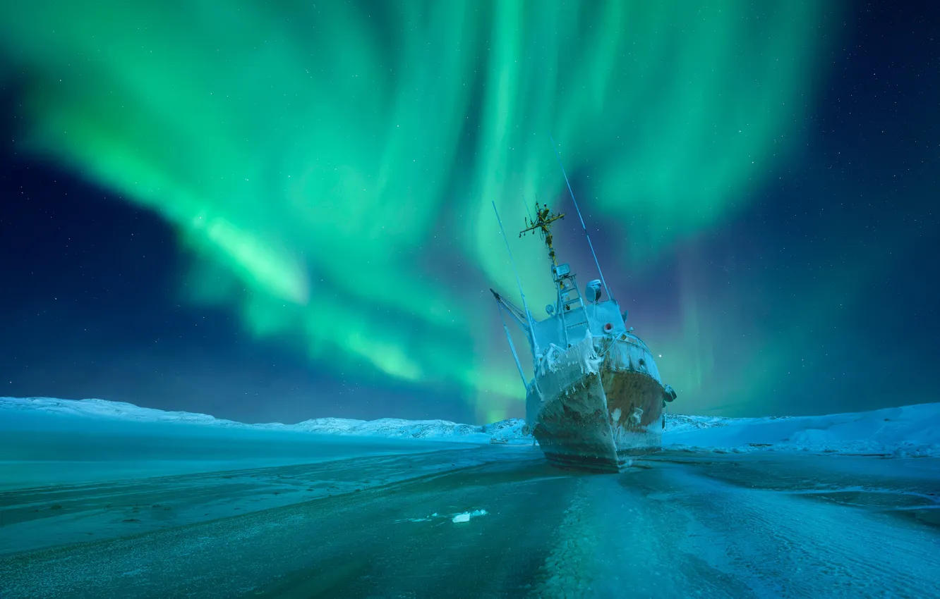 Фото обои зима, корабль, северное сияние, мороз, Россия, Мурманская область, Териберка, Анастасия Малых