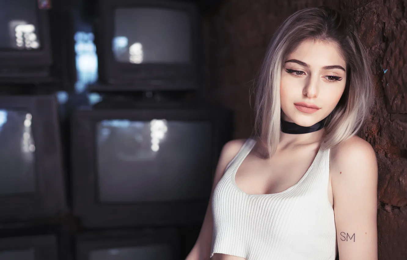 Фото обои girl, view, hair, nice, Portait, Gorokhov, Post, Galya Rover