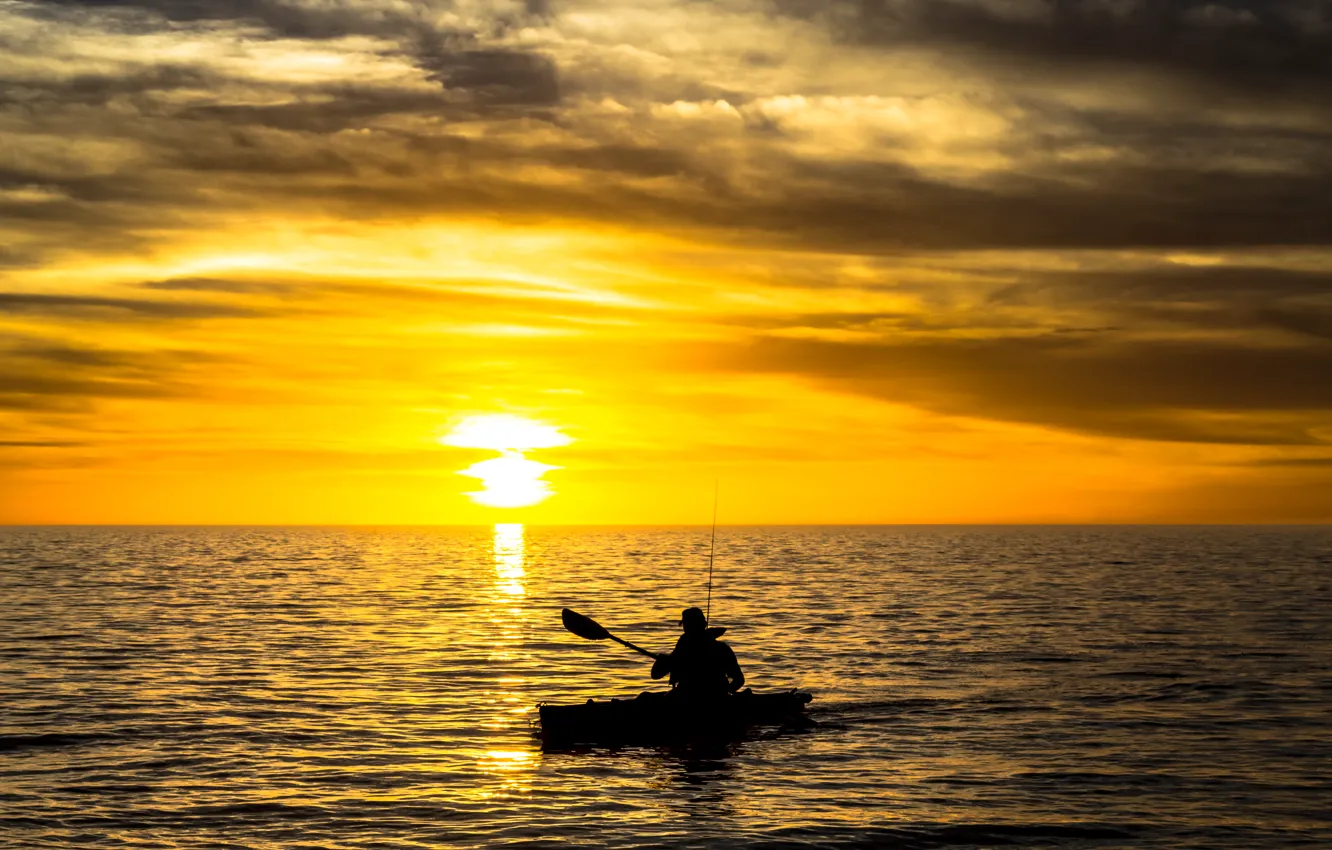 Фото обои закат, река, лодка, рыбалка, рыбак
