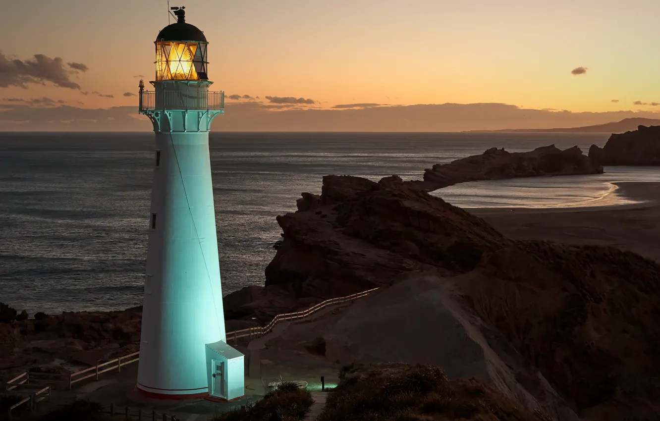Фото обои New Zealand, North Island, Castle Point lighthouse