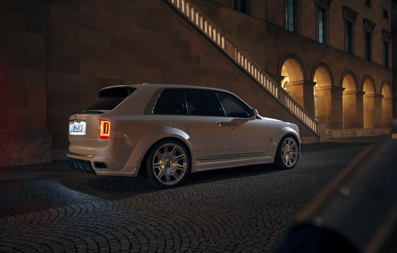 Фото обои Rolls-Royce, White, 4x4, Tuning, Wheels, Rims, Rear, Spofec