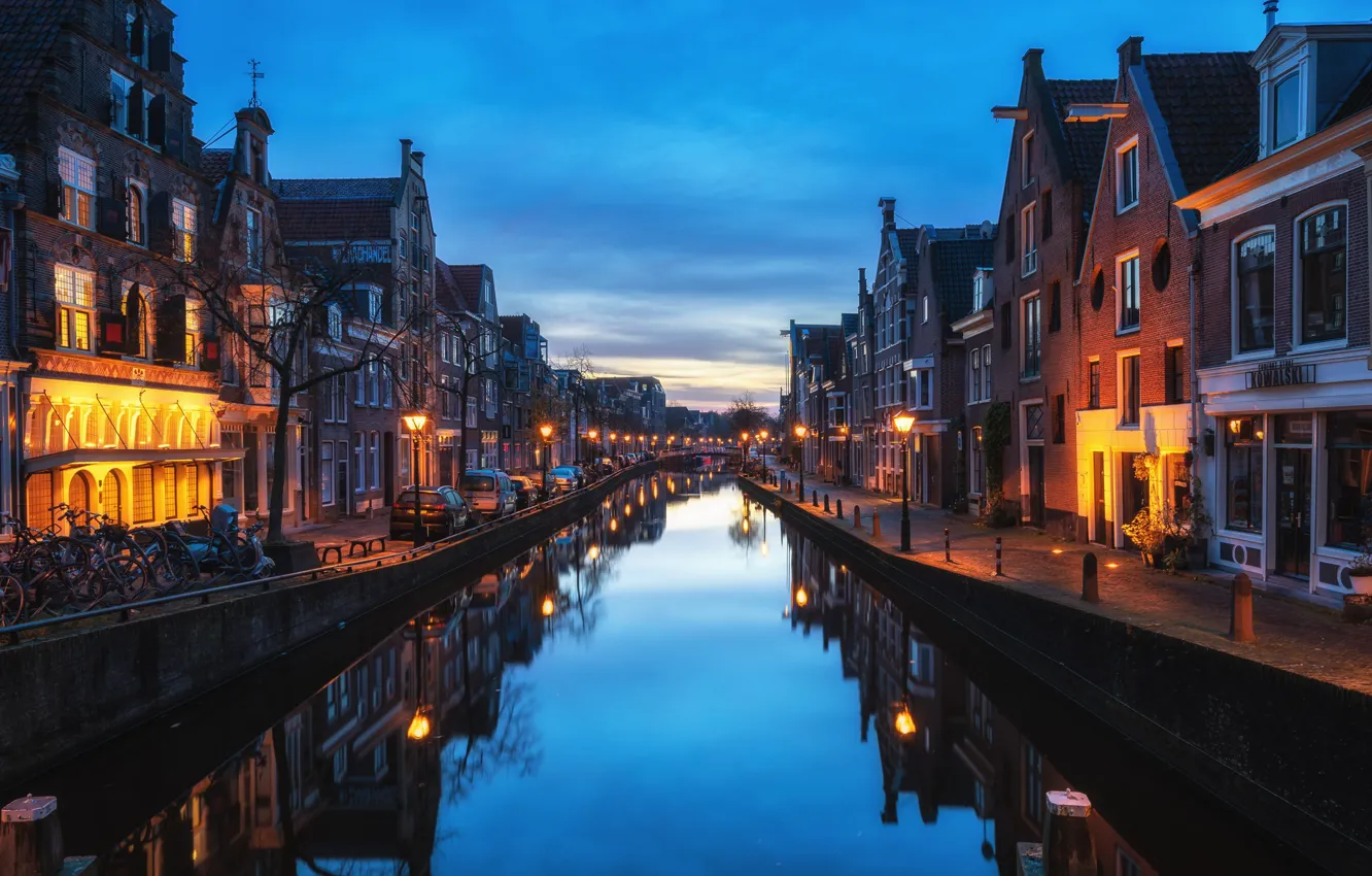 Фото обои дома, фонари, канал, Нидерланды, Alkmaar