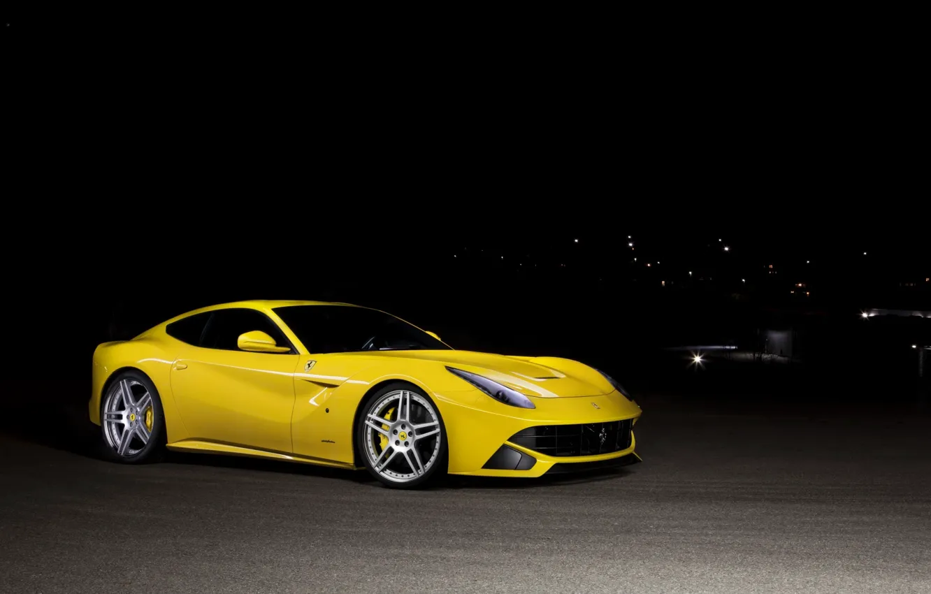 Фото обои ночь, жёлтый, ferrari, феррари, вид спереди, yellow, тонированный, F12 berlinetta