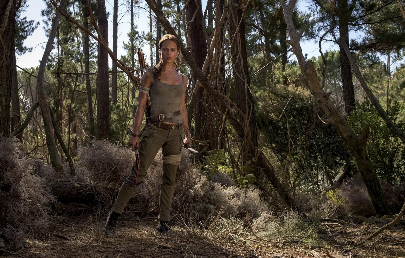 Фото обои cinema, Tomb Raider, girl, forest, woman, movie, 2018, Lara Croft