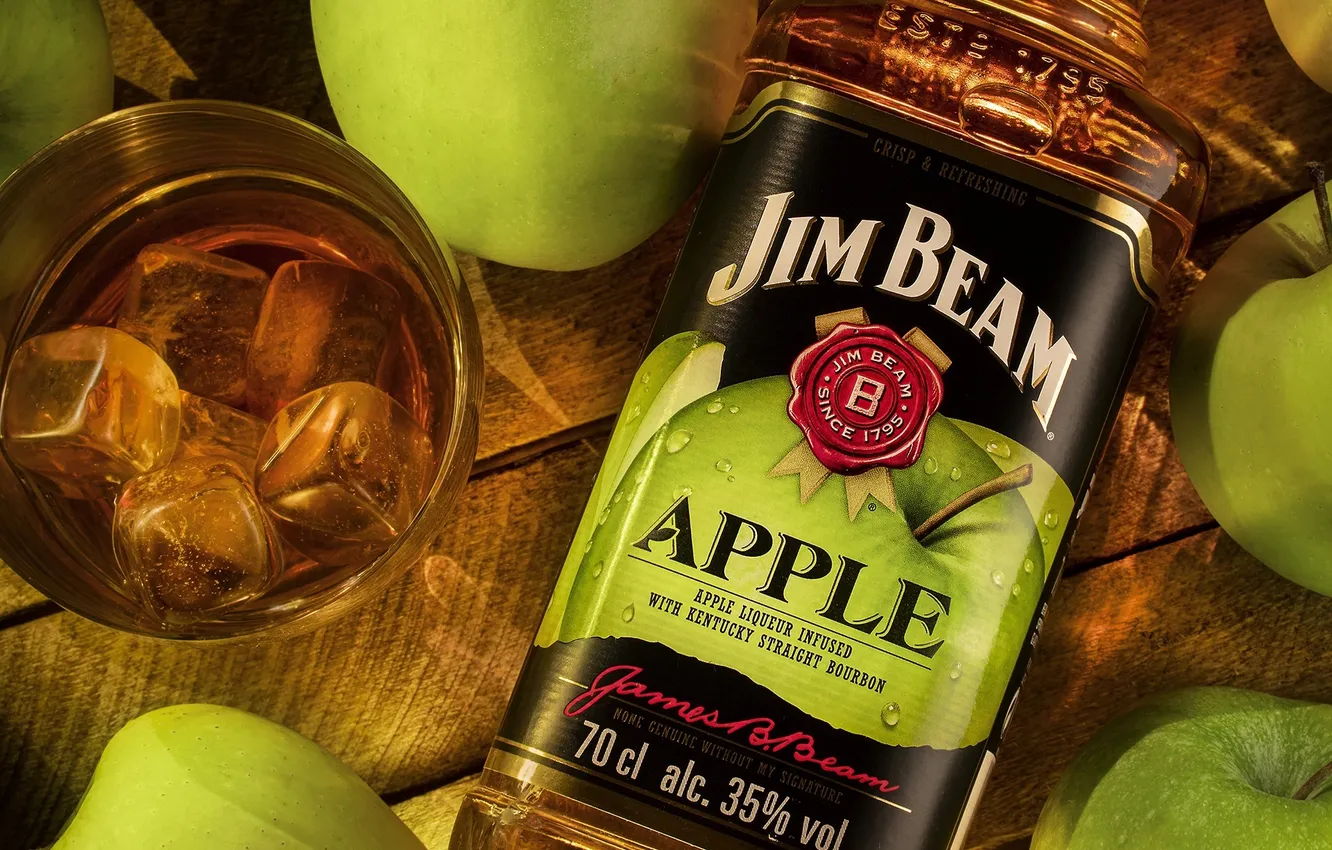 Фото обои стакан, яблоки, бутылка, лёд, виски, ликёр, Jim Beam, бурбон