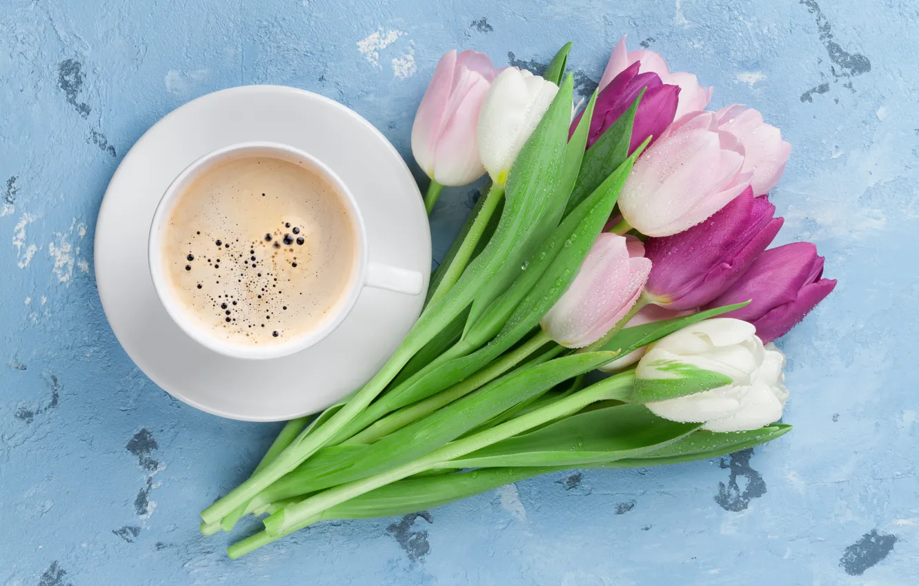 Фото обои цветы, букет, тюльпаны, pink, flowers, background, tulips, coffee cup