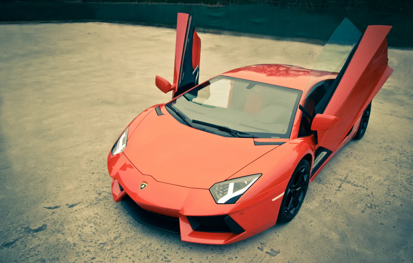 Фото обои Lamborghini, Ламборджини, red, красная, открытые двери, Ламборгини, LP700-4, Aventador