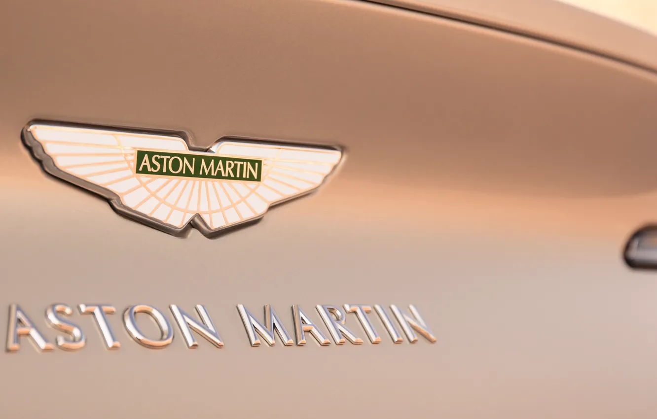 Фото обои Aston Martin, logo, badge, DB11, Aston Martin DB11 Volante