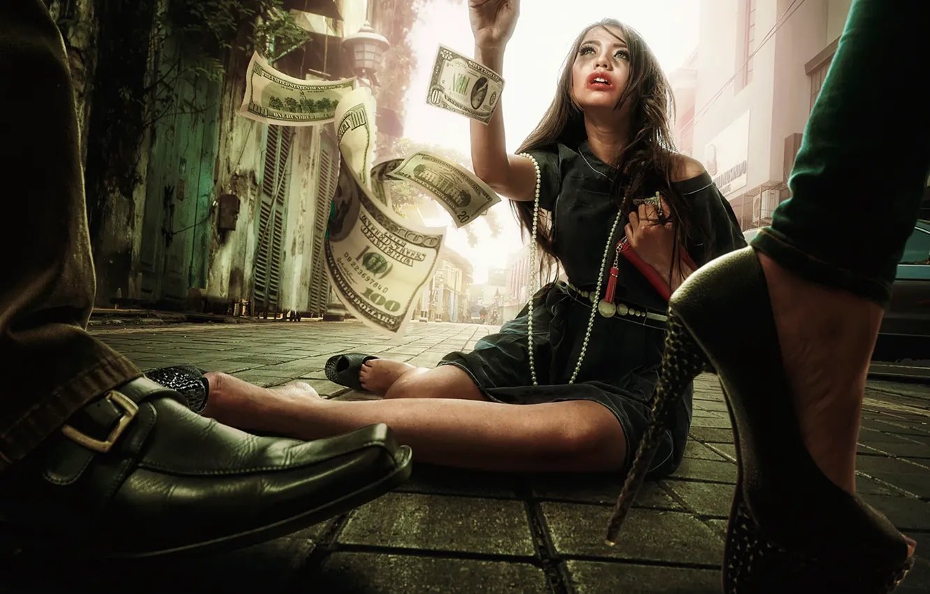 Фото обои девушка, улица, деньги, доллары, купюры, прохожие
