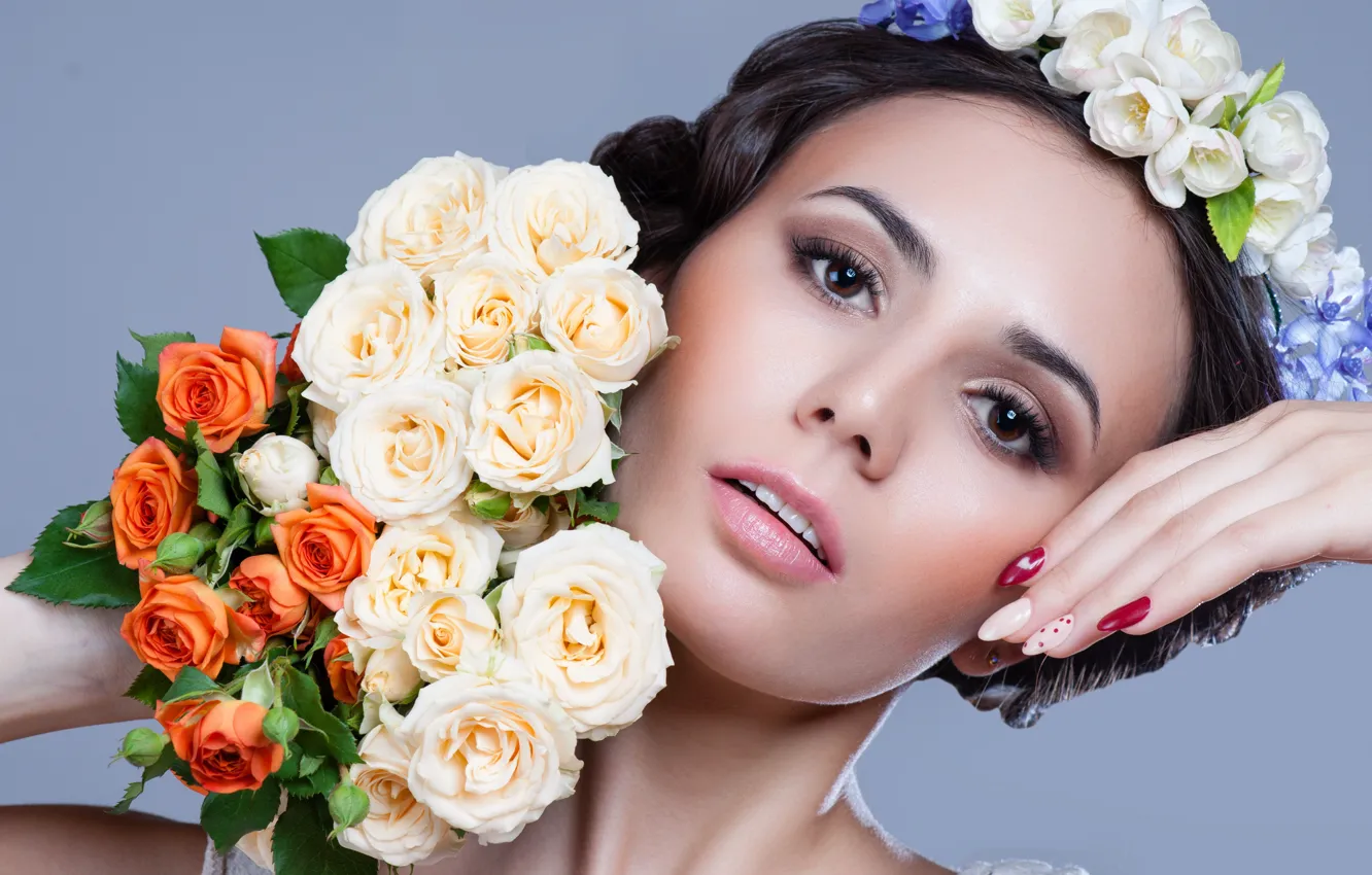 Фото обои взгляд, девушка, цветы, макияж, Портрет, веночек, Elena Kharichkina