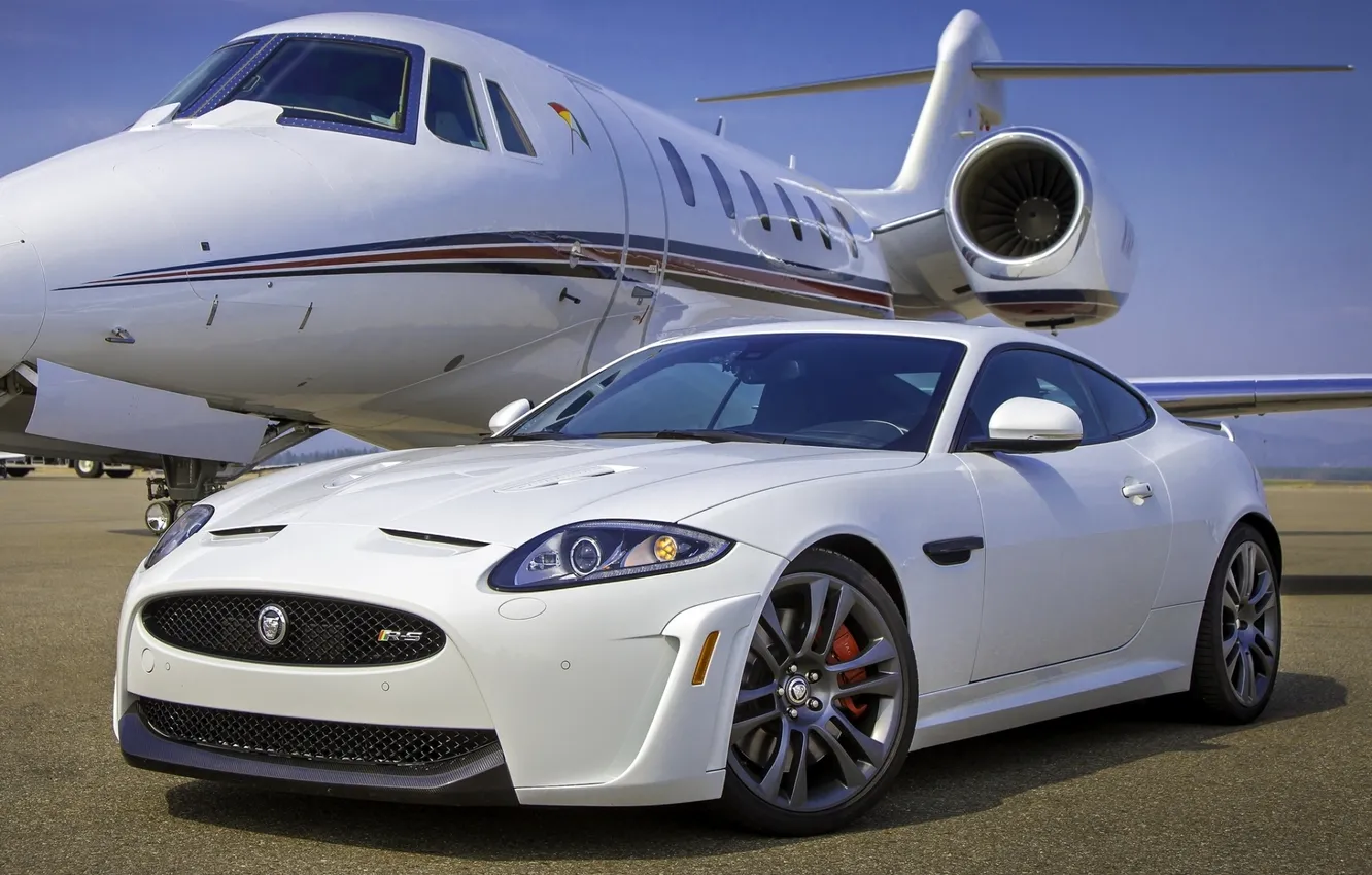 Фото обои белый, небо, Jaguar, Ягуар, суперкар, самолёт, передок, Gulfstream