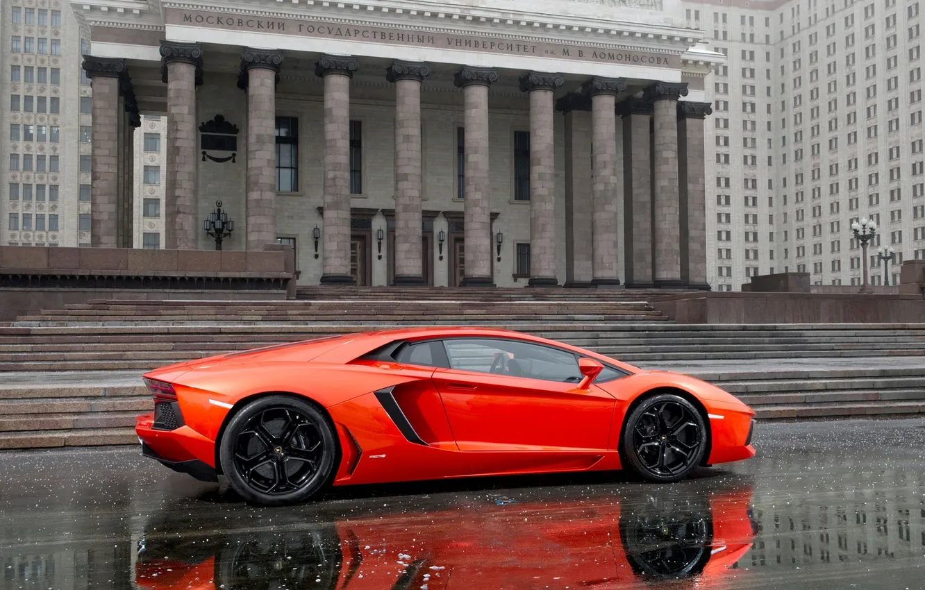 Фото обои Lamborghini, Улица, Оранжевый, Здание, Ламборгини, LP700-4, Aventador, Лужи