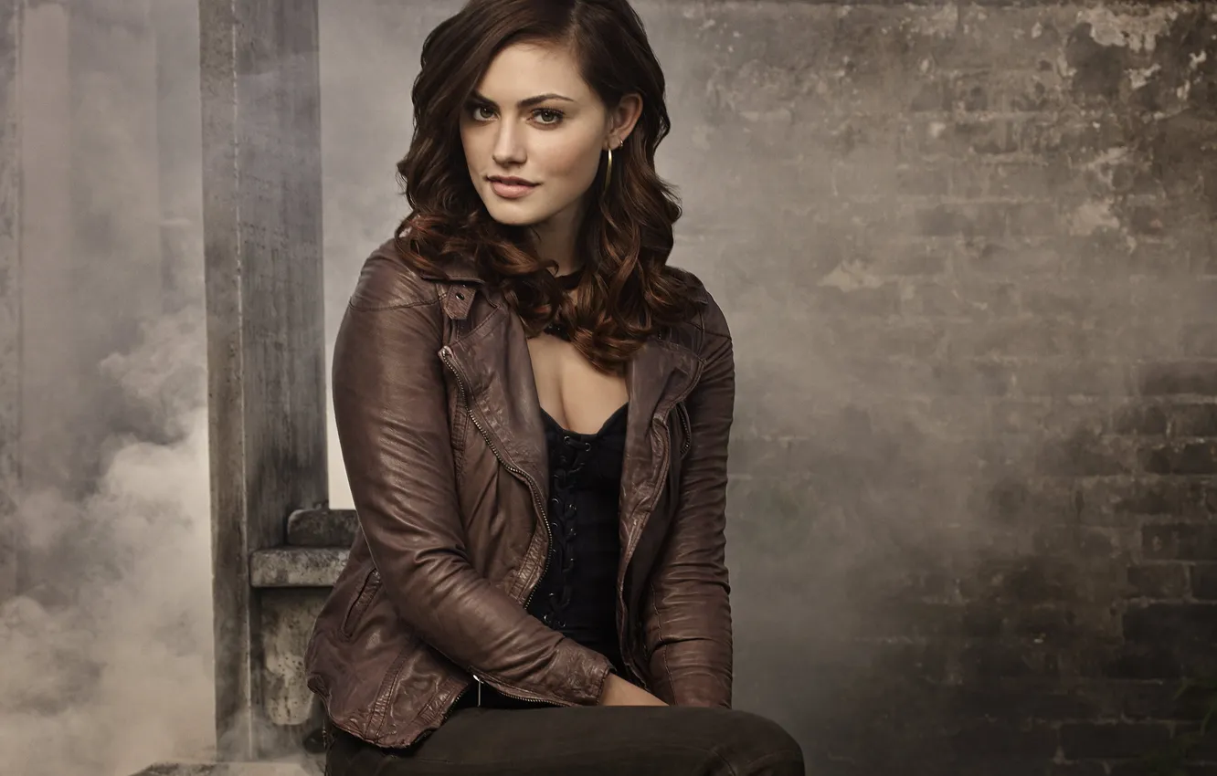 Фото обои девушка, актриса, брюнетка, Phoebe Tonkin, Фиби Тонкин
