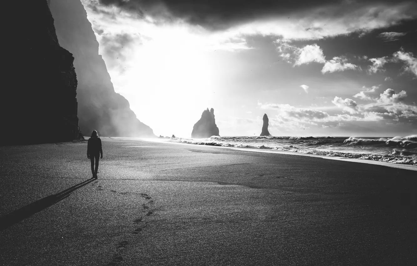 Фото обои girl, beach, sky, woman, clouds, mountain, alone, sand