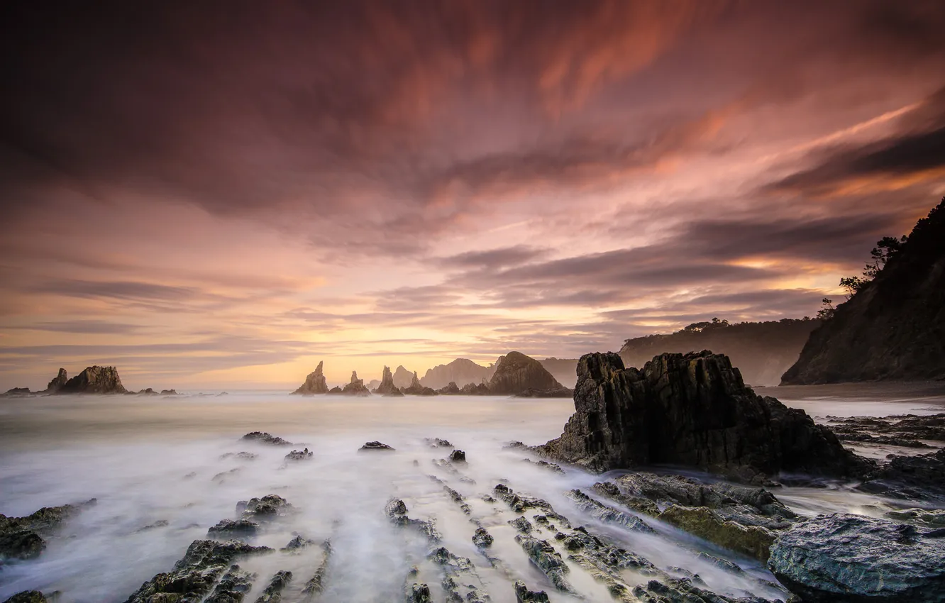 Фото обои море, небо, камни, скалы, берег, утро, обрывы, Amanece en La Gairúa.