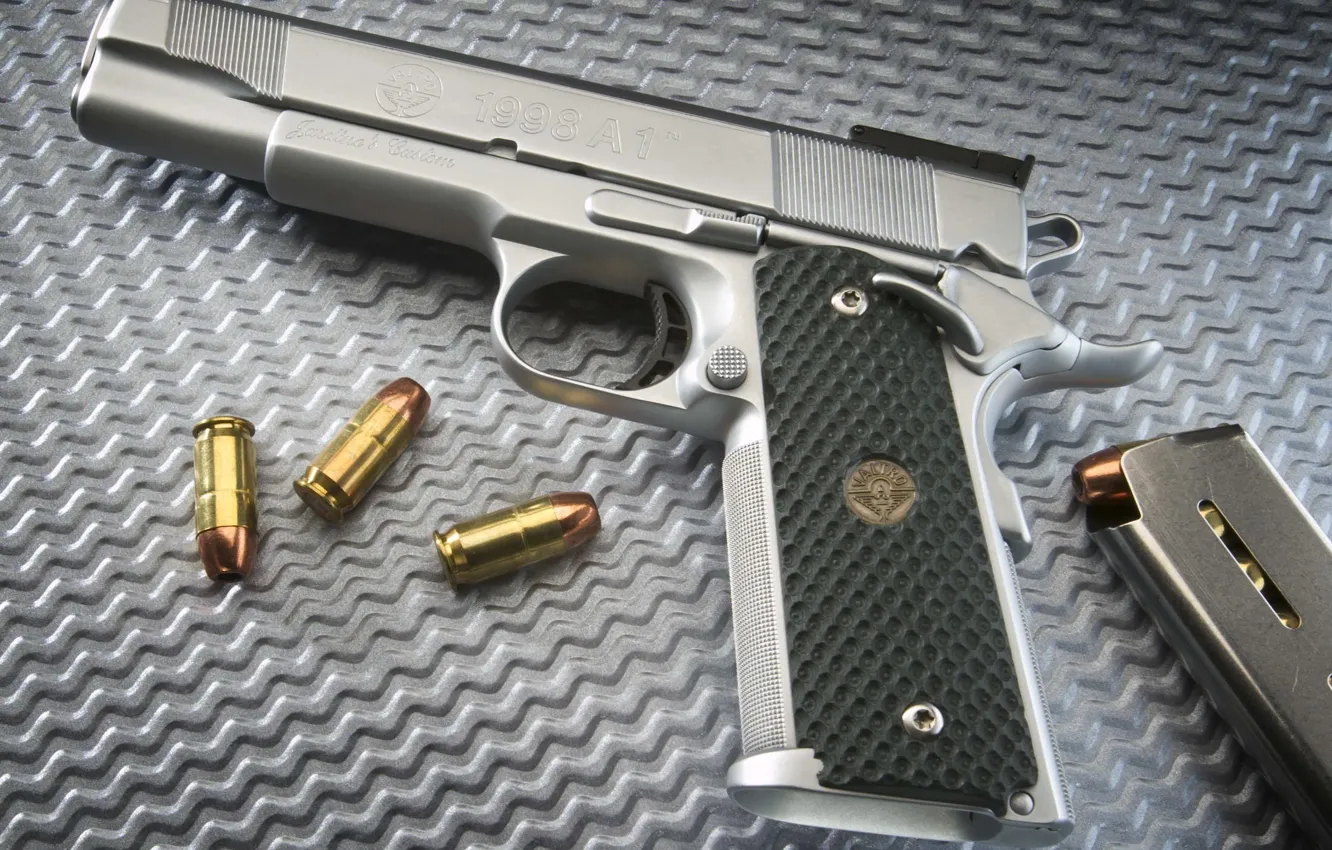 Фото обои пистолет, ствол, патроны, магазин