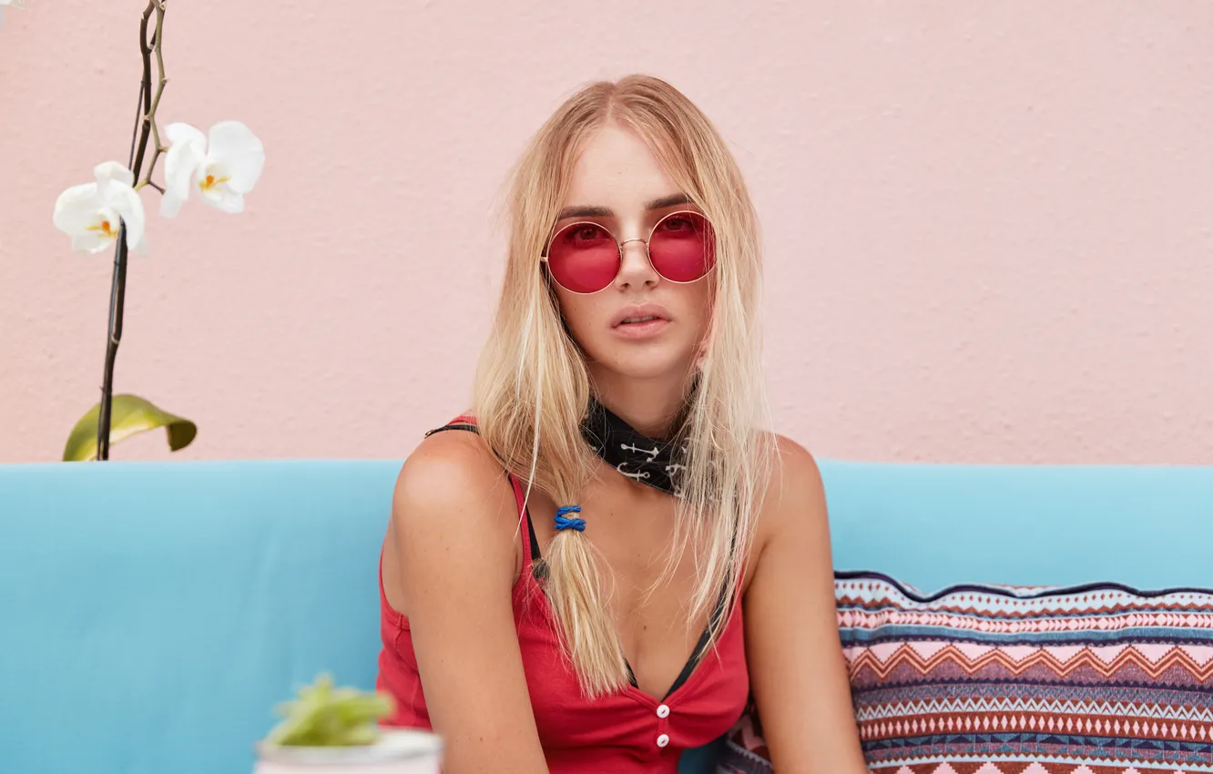 Фото обои woman, blonde, sunglasses, fashionable, trendy