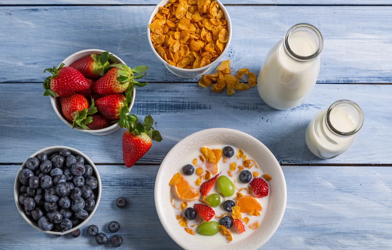 Фото обои ягоды, молоко, черника, клубника, fresh, berries, breakfast, milk