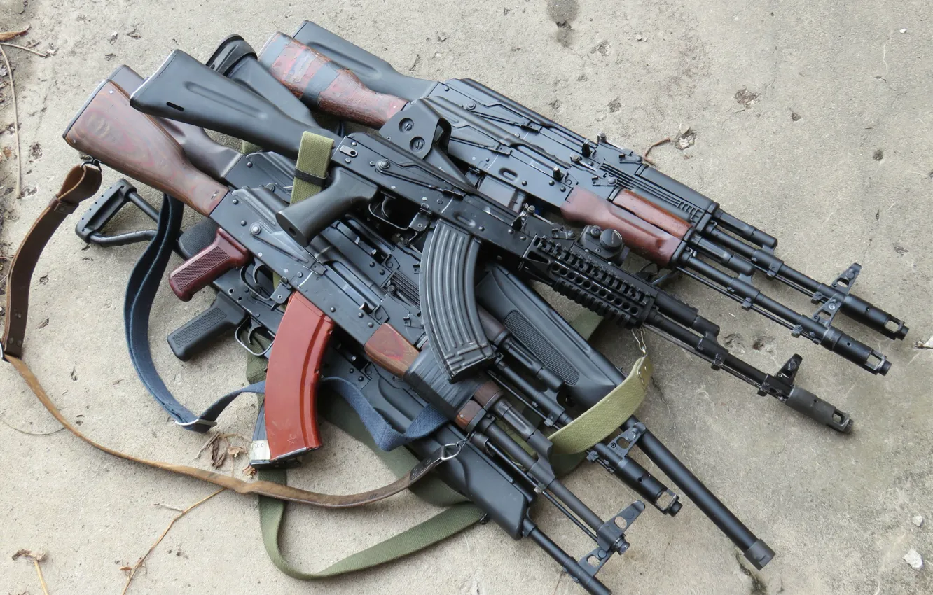 Фото обои оружие, Автомат Калашникова, много