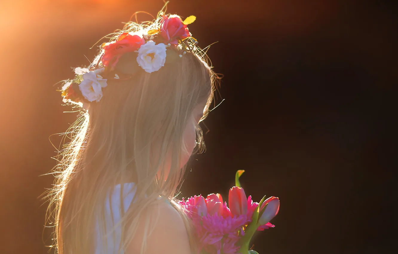 Фото обои свет, цветы, девочка