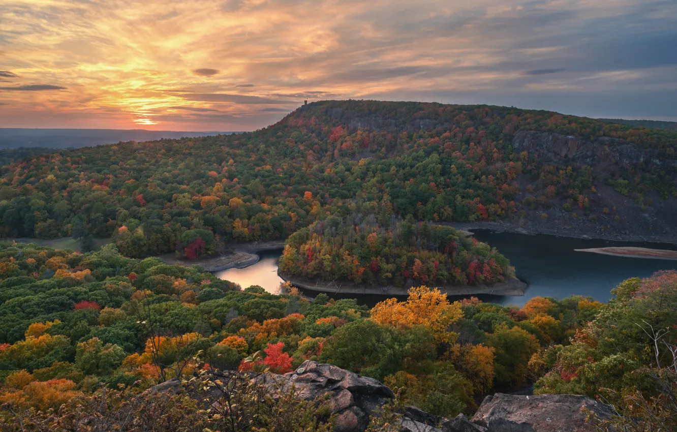 Фото обои осень, лес, закат, озеро, холмы, остров, Connecticut, Коннектикут