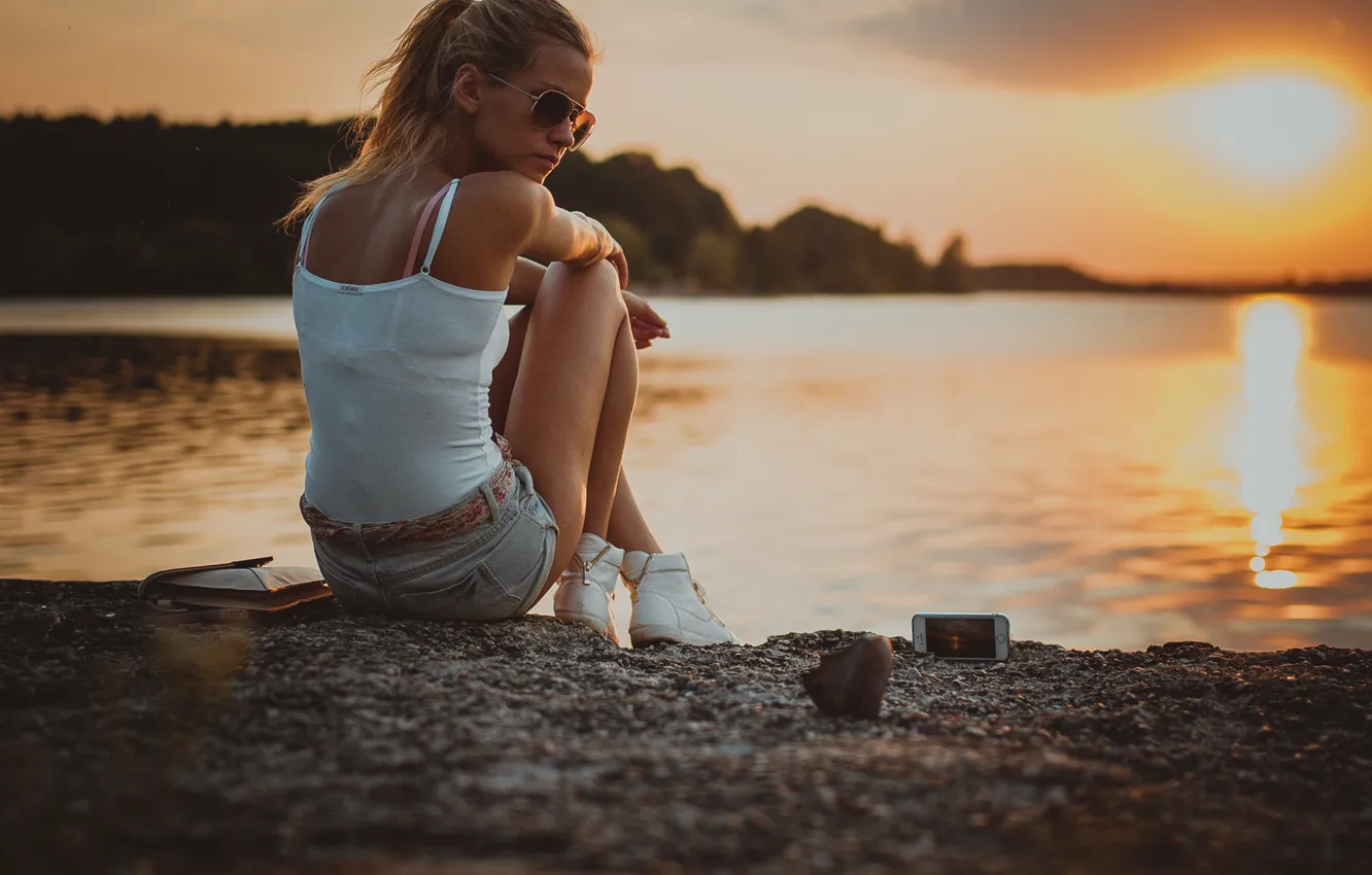 Фото обои Девушка, очки, телефон, girl, woman