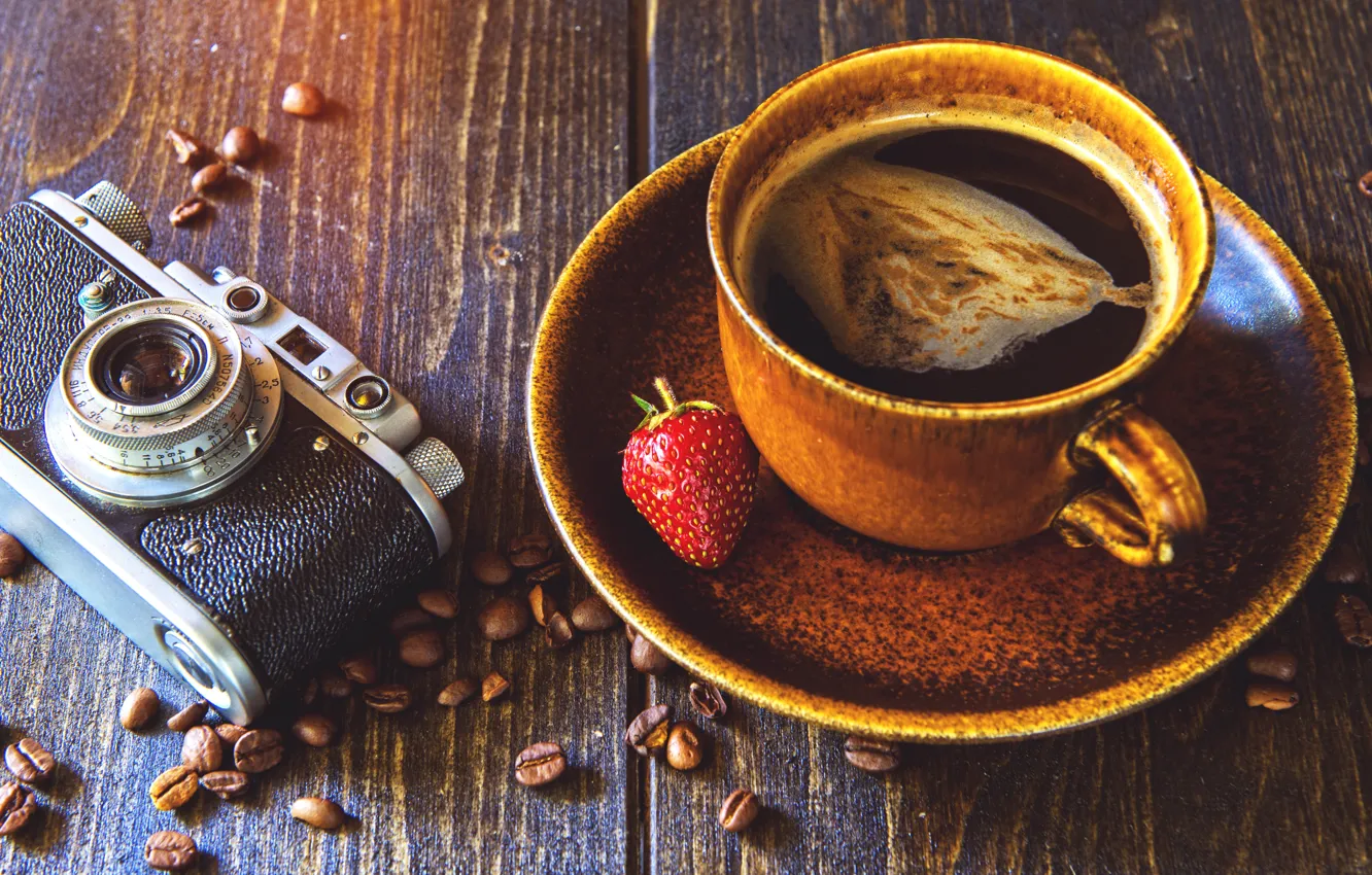 Фото обои кофе, зерна, камера, клубника, чашка, camera, strawberry, coffee