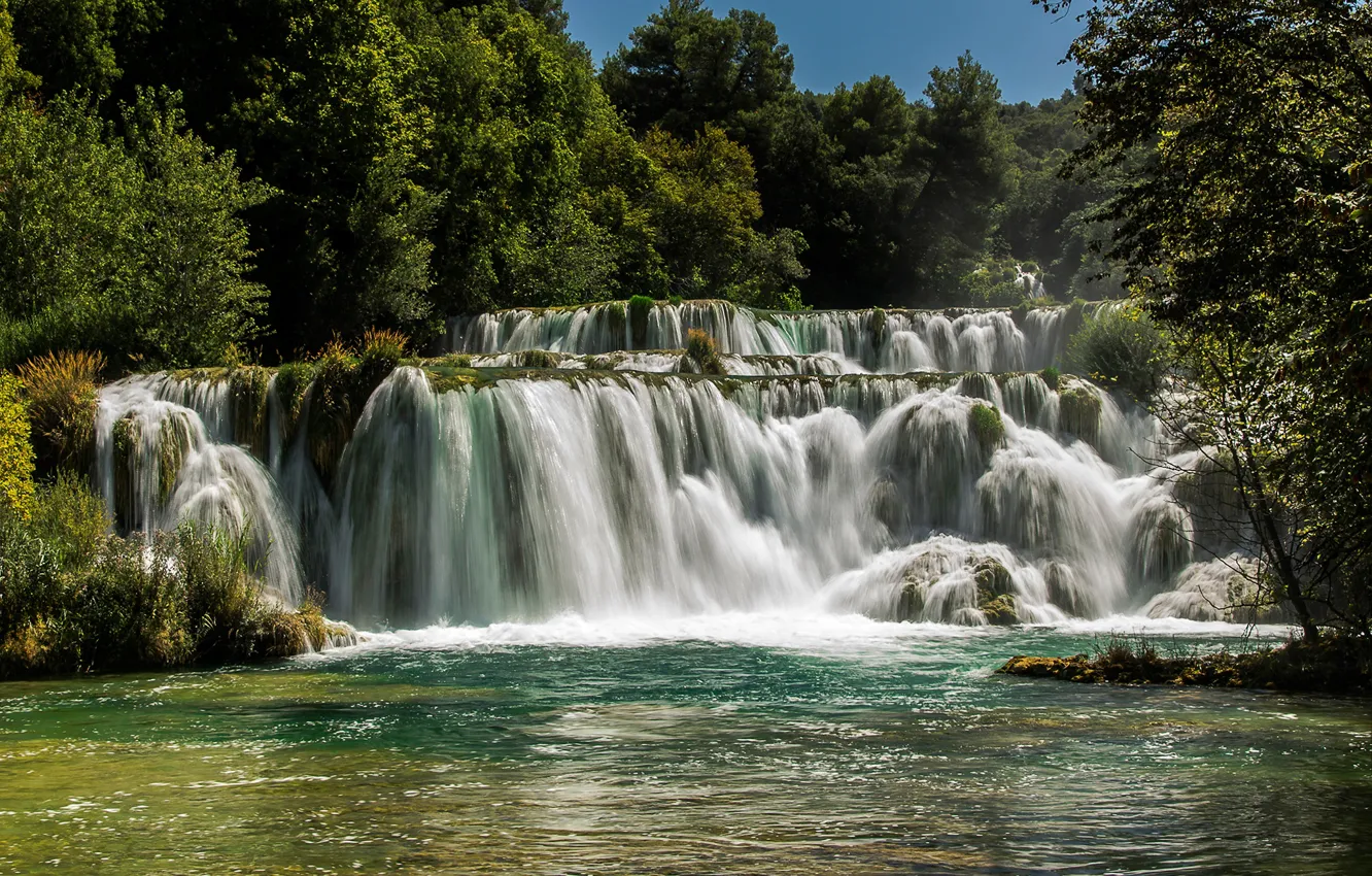 Фото обои лес, деревья, река, водопад, солнечно, Хорватия, Krka National Park