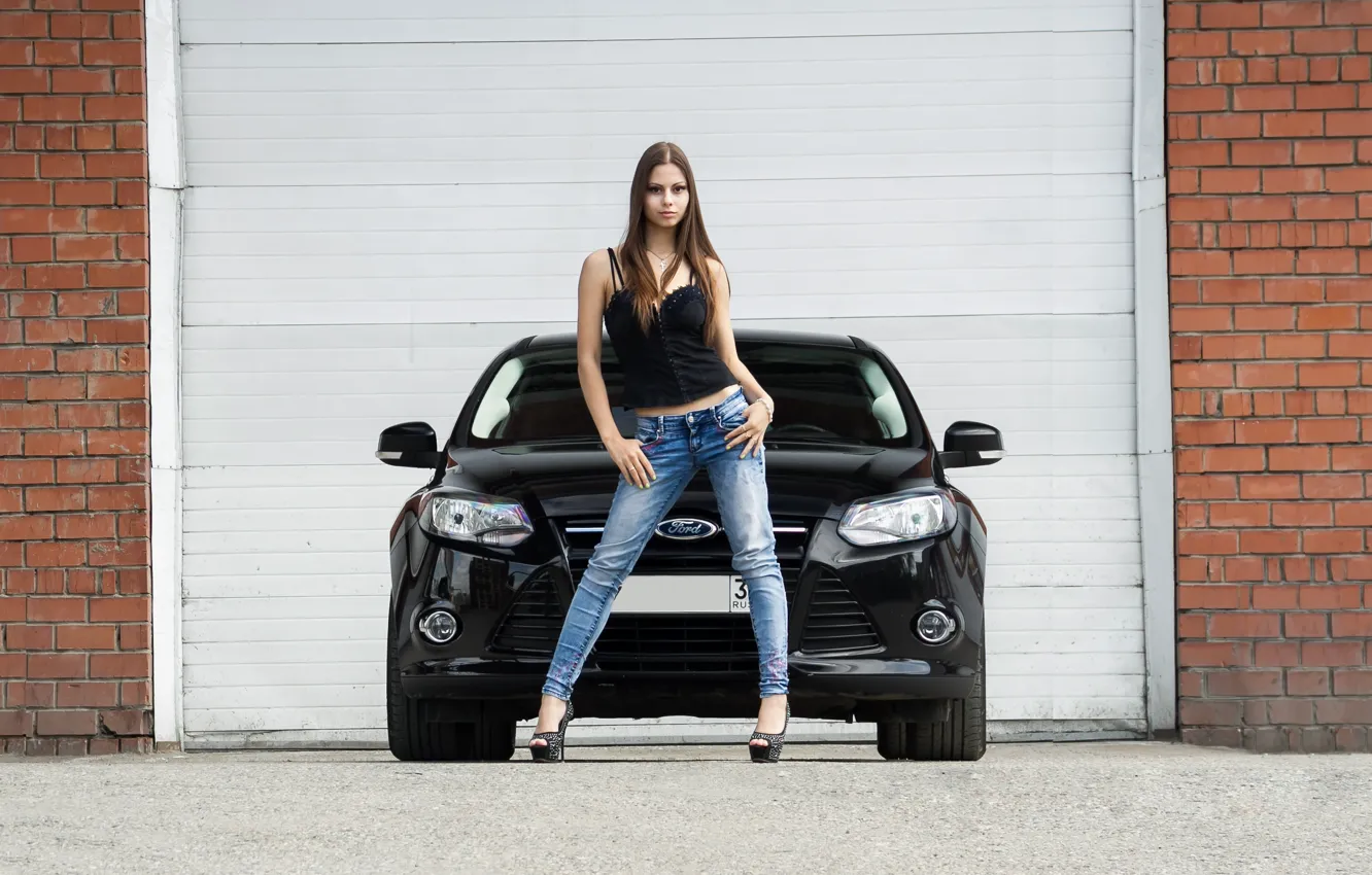 Фото обои авто, взгляд, Ford, Девушки, красивая девушка, позирует над машиной
