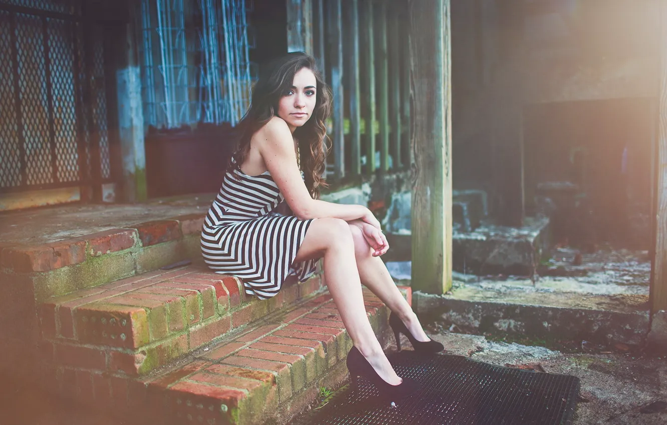Фото обои Girl, Beautiful, Model, Maria, Dress, Shoes, Stairs