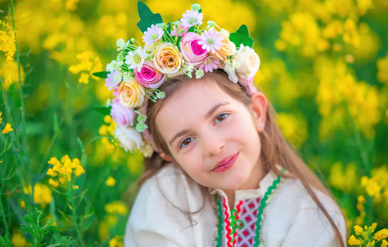 Фото обои поле, лето, свет, цветы, природа, настроение, девочка, венок