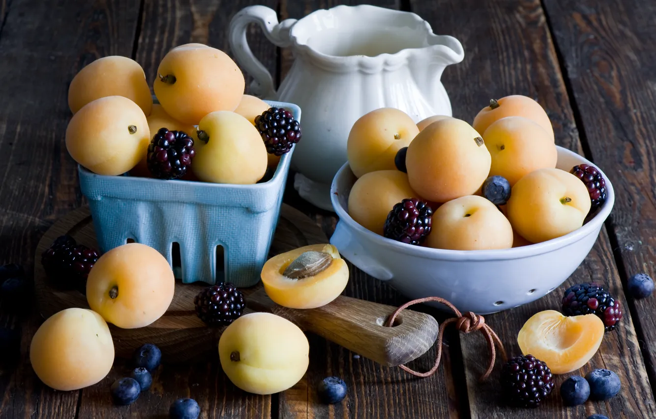 Фото обои food, ежевика, абрикосы, blackberry, milk, apricots, Anna Verdina