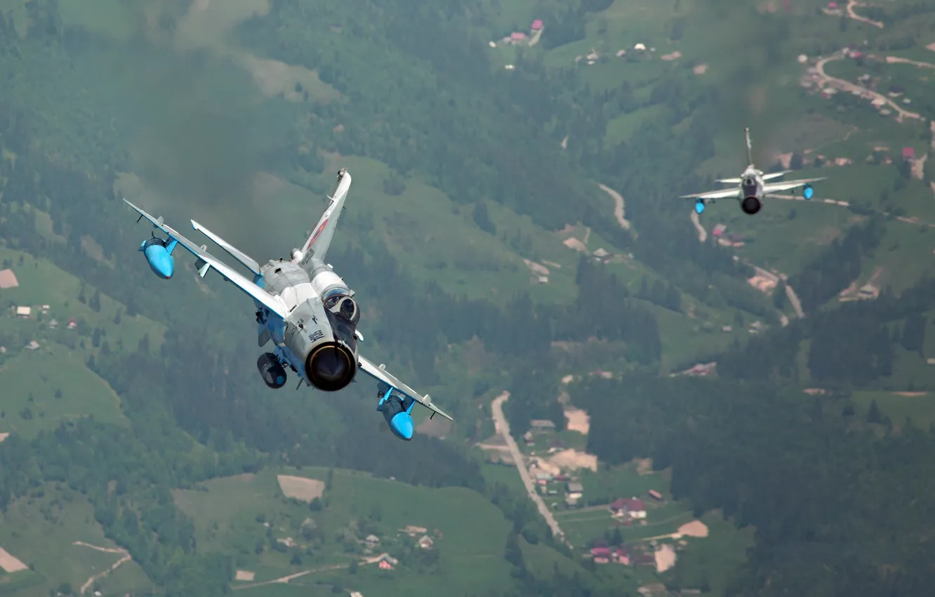 Фото обои Истребитель, Пара, МиГ-21, ОКБ Микояна и Гуревича, ВВС Румынии, ПТБ