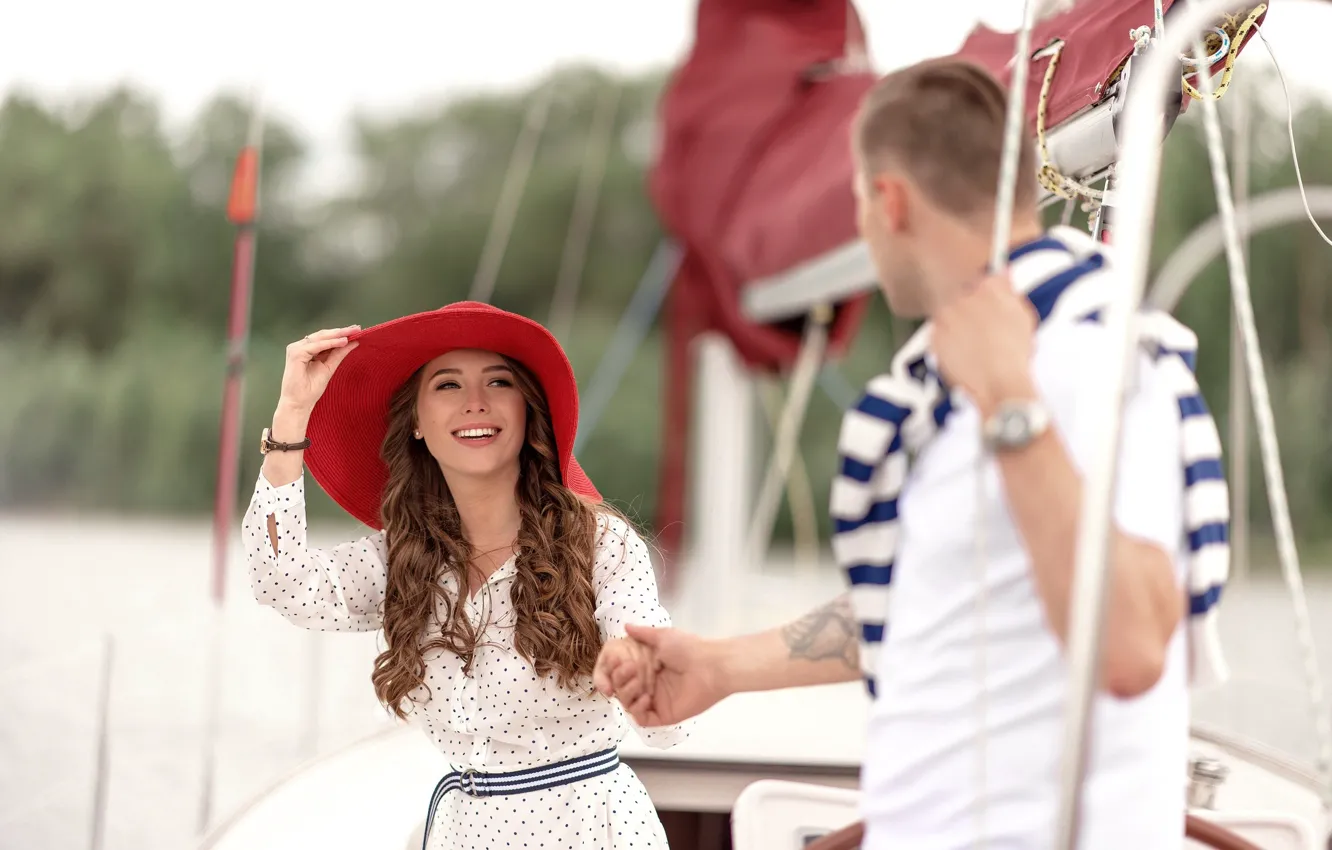 Фото обои девушка, любовь, отдых, яхта, пара, шляпка, парень, прогулка