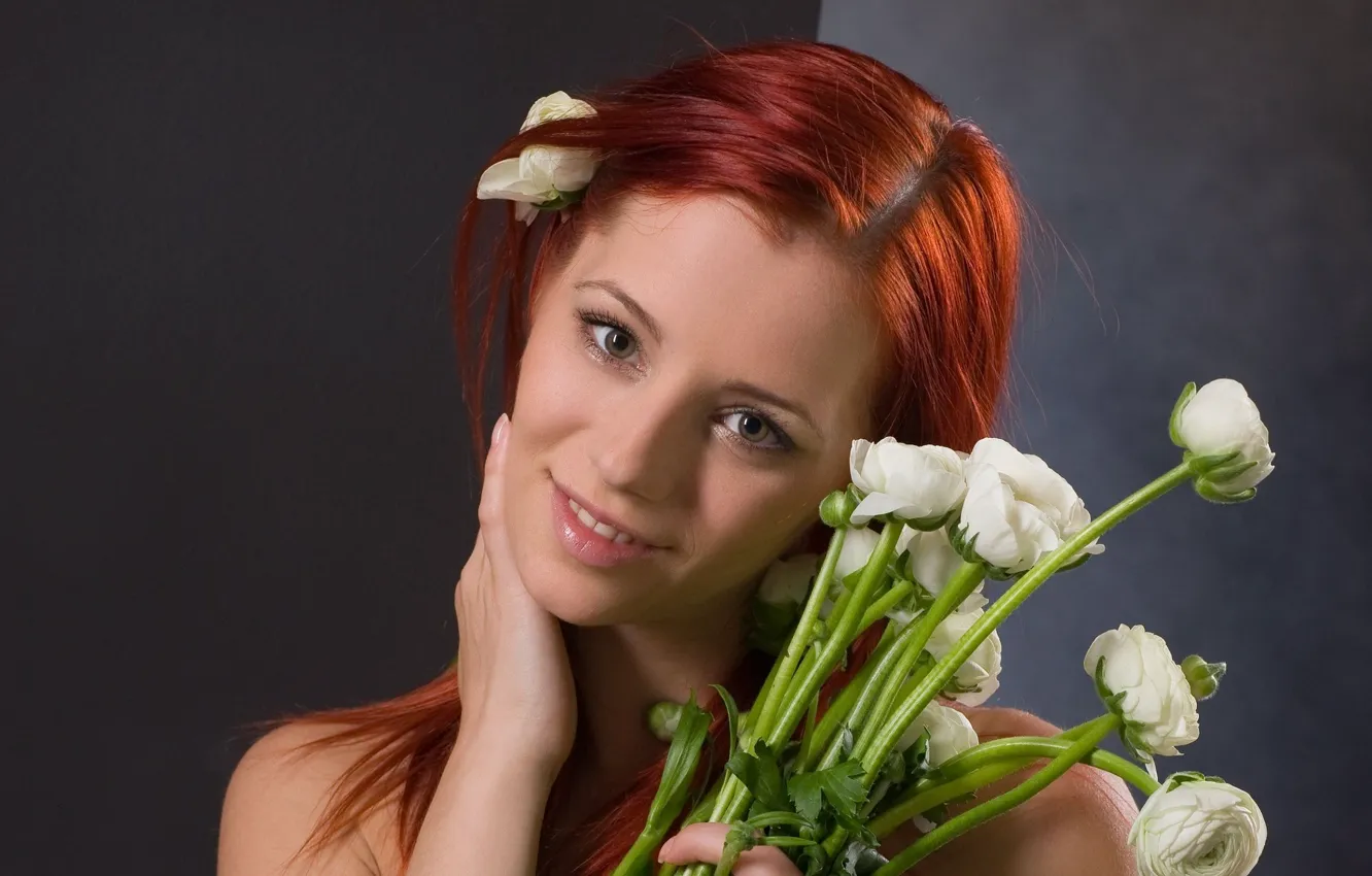 Фото обои взгляд, девушка, цветы, Ariel Piper Fawn