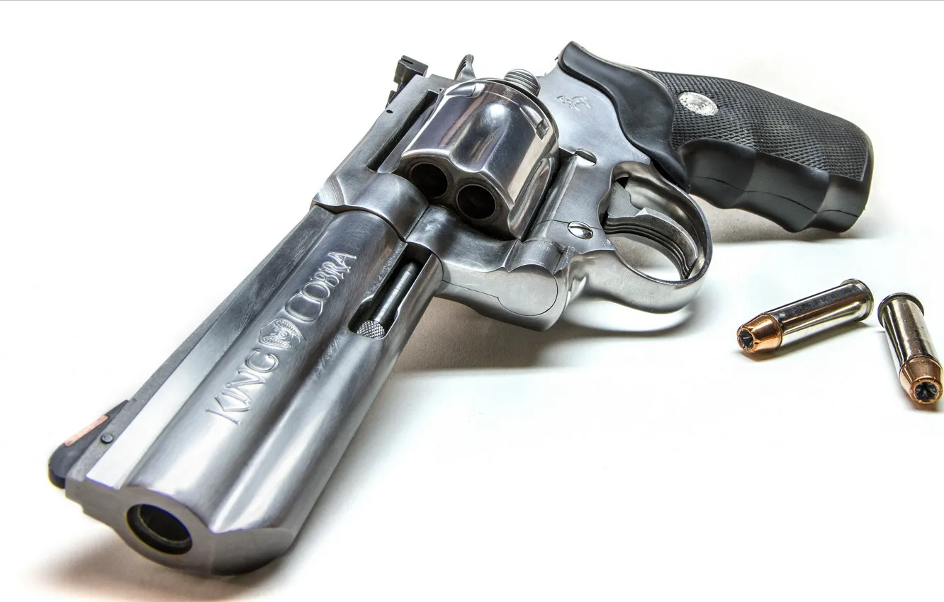 Фото обои пистолет, оружие, патроны, Colt King Cobra