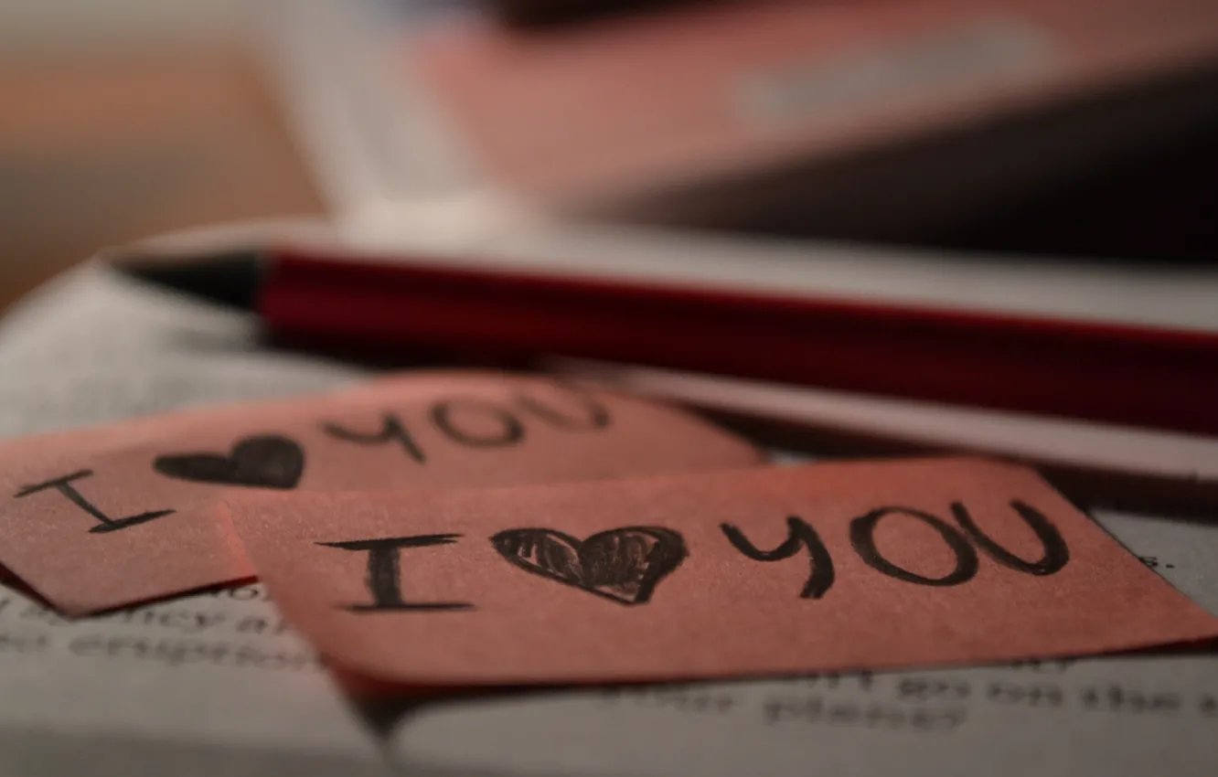 Фото обои любовь, розовый, сердце, книга, карандаш, love