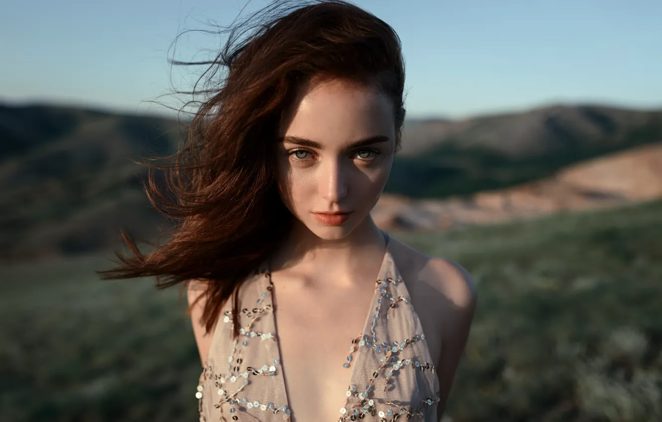 Фото обои girl, green eyes, long hair, dress, photo, photographer, model, bokeh