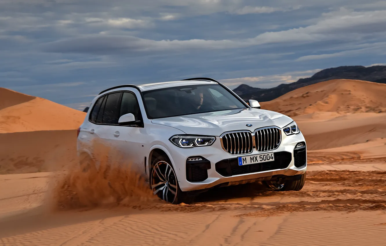 Фото обои пустыня, BMW, 2018, Sport, кроссовер, X5 M, XDrive30d