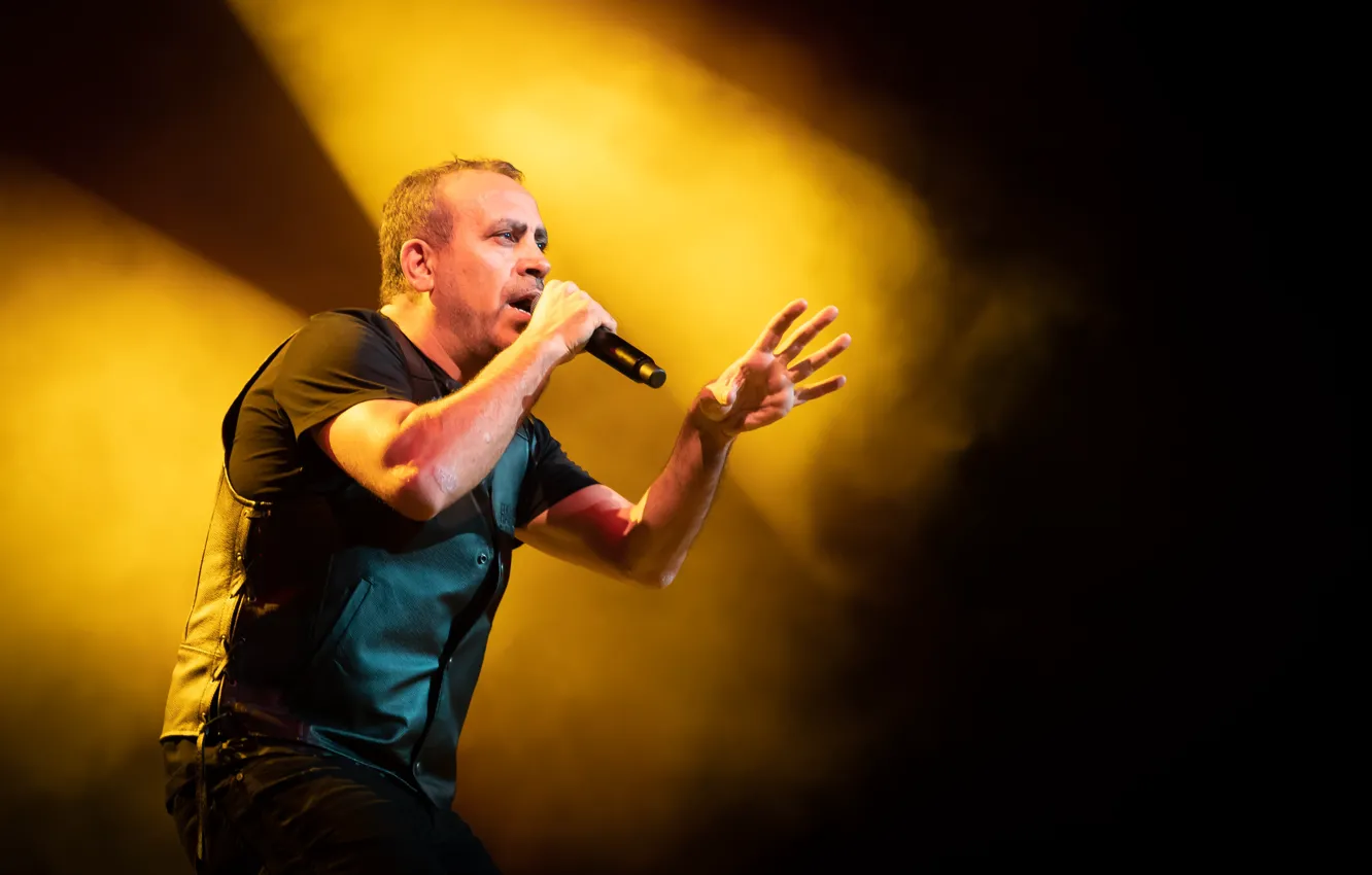 Фото обои Singer, Haluk Levent, Rock Music