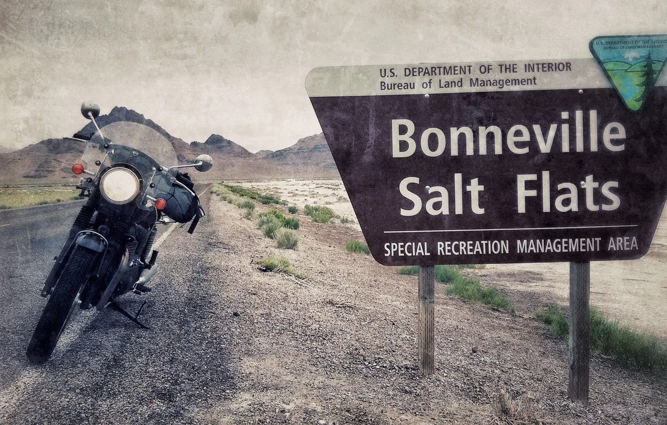 Фото обои sign, motorcycle, usa, utah, bonneville, salt flats